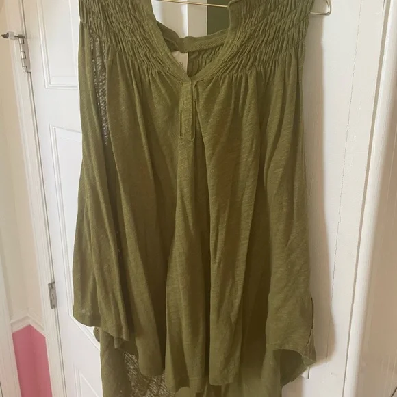 Super cute army green free people top! - Picture 1 of 2
